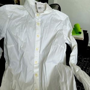 Ladies long sleeve fitted blouse